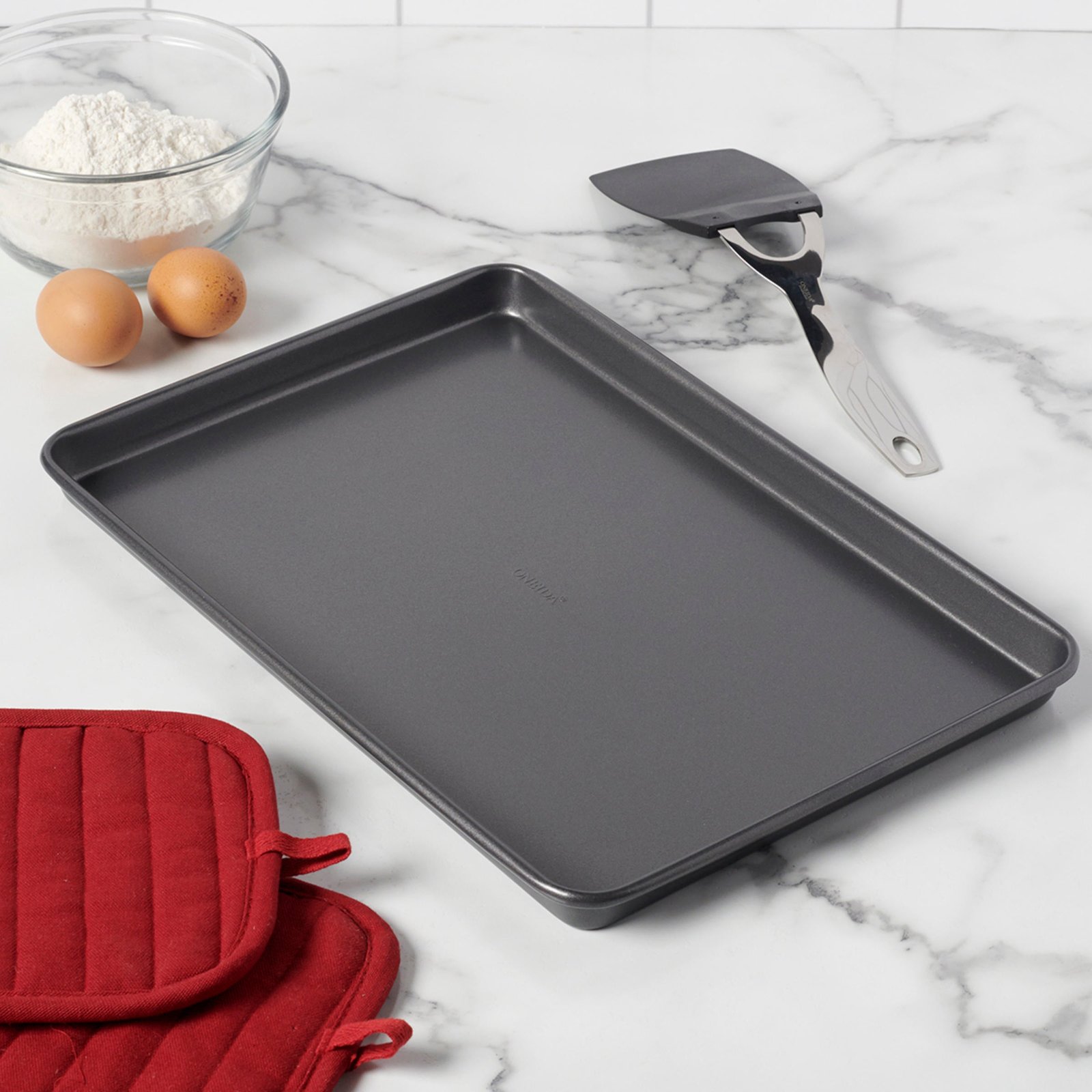 Bliss Bakeware 10" x 15" Cookie Sheet - Image 2