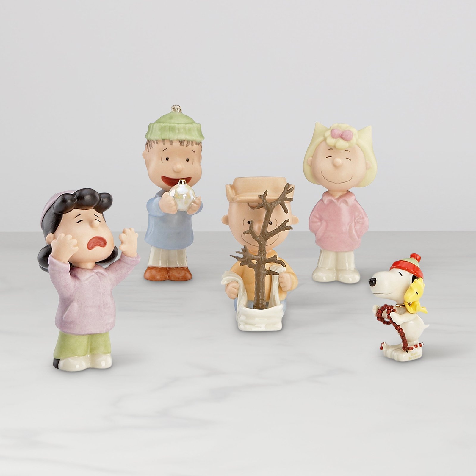 Peanuts 5-Piece "A Charlie Brown Christmas" Figurine Set - Image 2