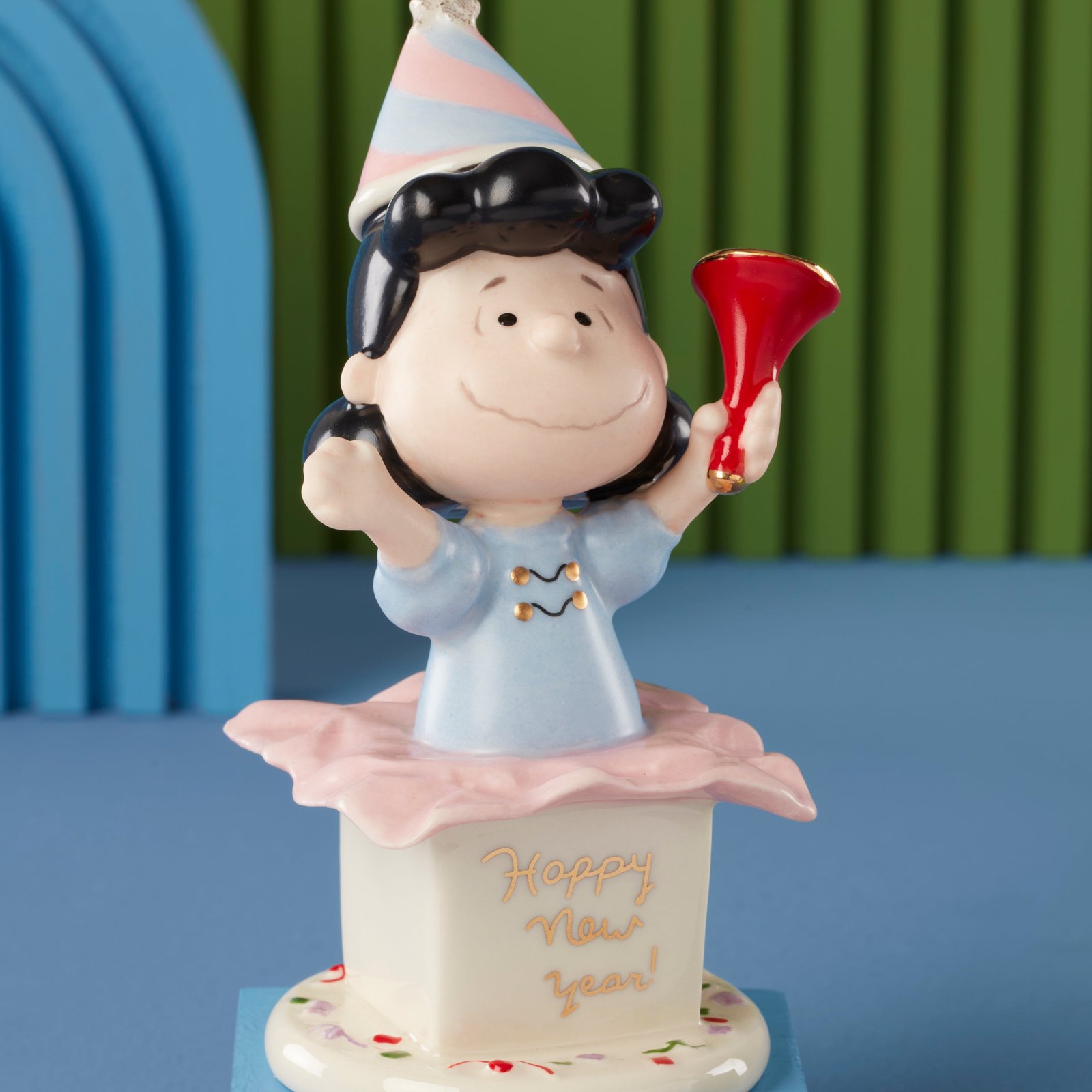 Peanuts 5-Piece New Year Figurine Set - Image 7