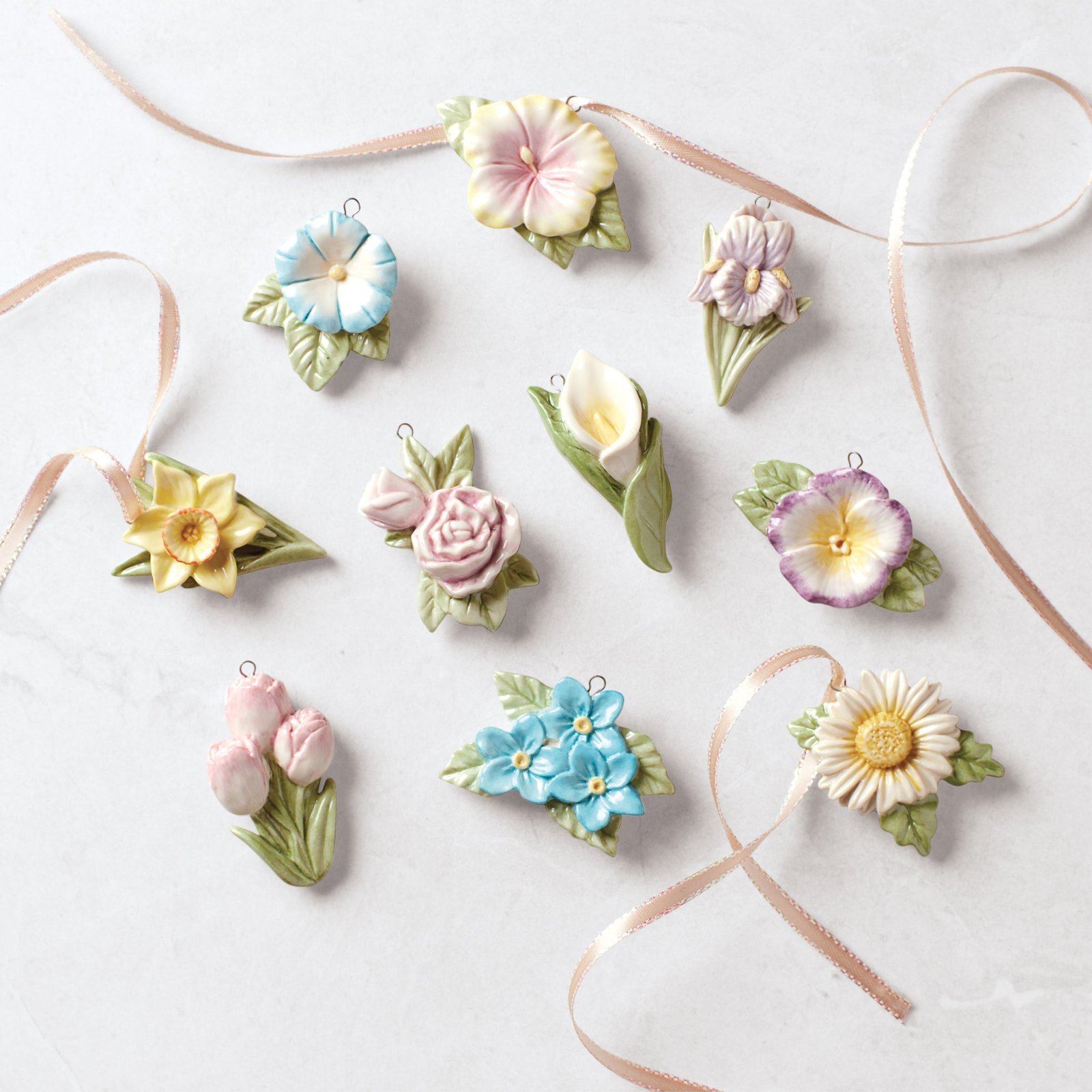 Celebrate Flowers 10-Piece Ornament Set - Image 10