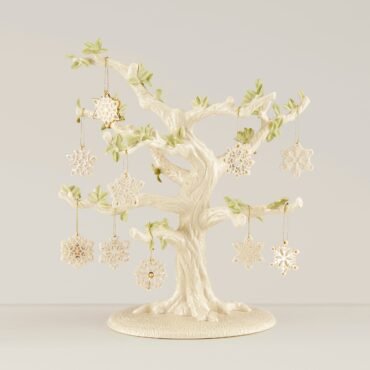Snowflake 11-Piece Ornament & Tree Set